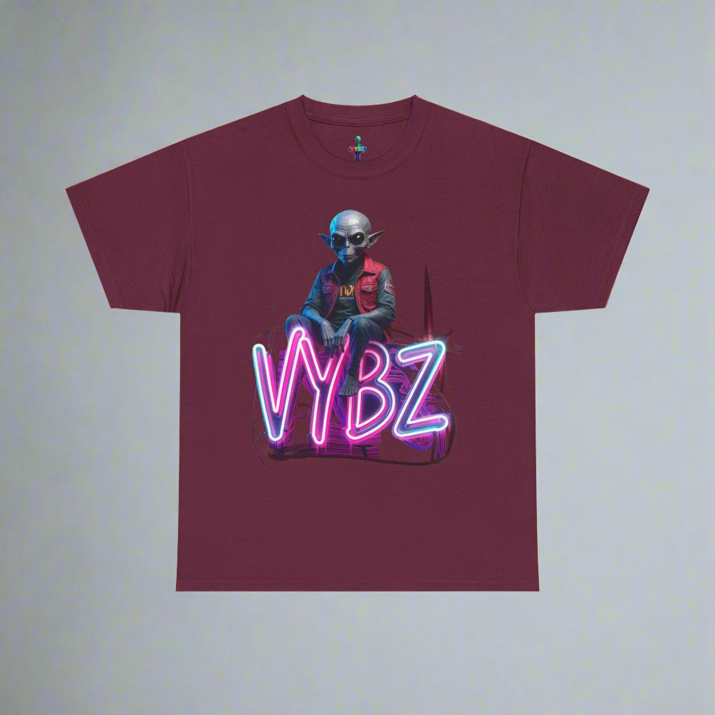 VYBZ Alien Graphic Tee | Unisex Heavy Cotton T-Shirt | Cool Streetwear | Fun Gift for Gamers & Sci-Fi Fans | Casual Everyday Wear
