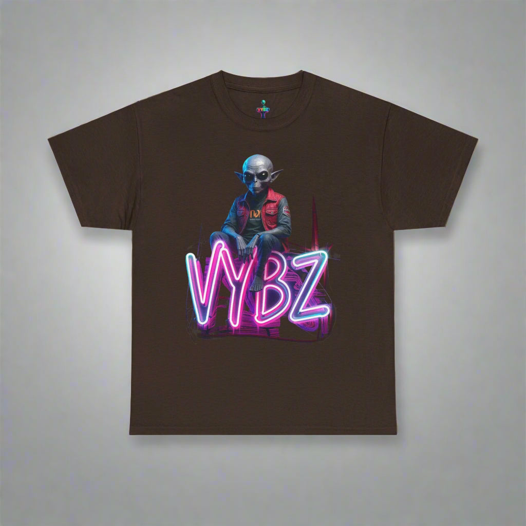 VYBZ Alien Graphic Tee | Unisex Heavy Cotton T-Shirt | Cool Streetwear | Fun Gift for Gamers & Sci-Fi Fans | Casual Everyday Wear