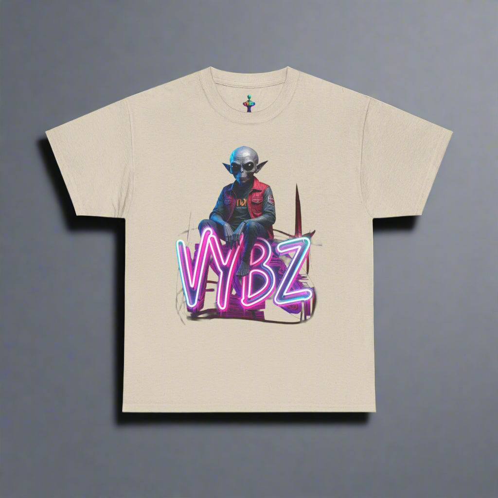 VYBZ Alien Graphic Tee | Unisex Heavy Cotton T-Shirt | Cool Streetwear | Fun Gift for Gamers & Sci-Fi Fans | Casual Everyday Wear