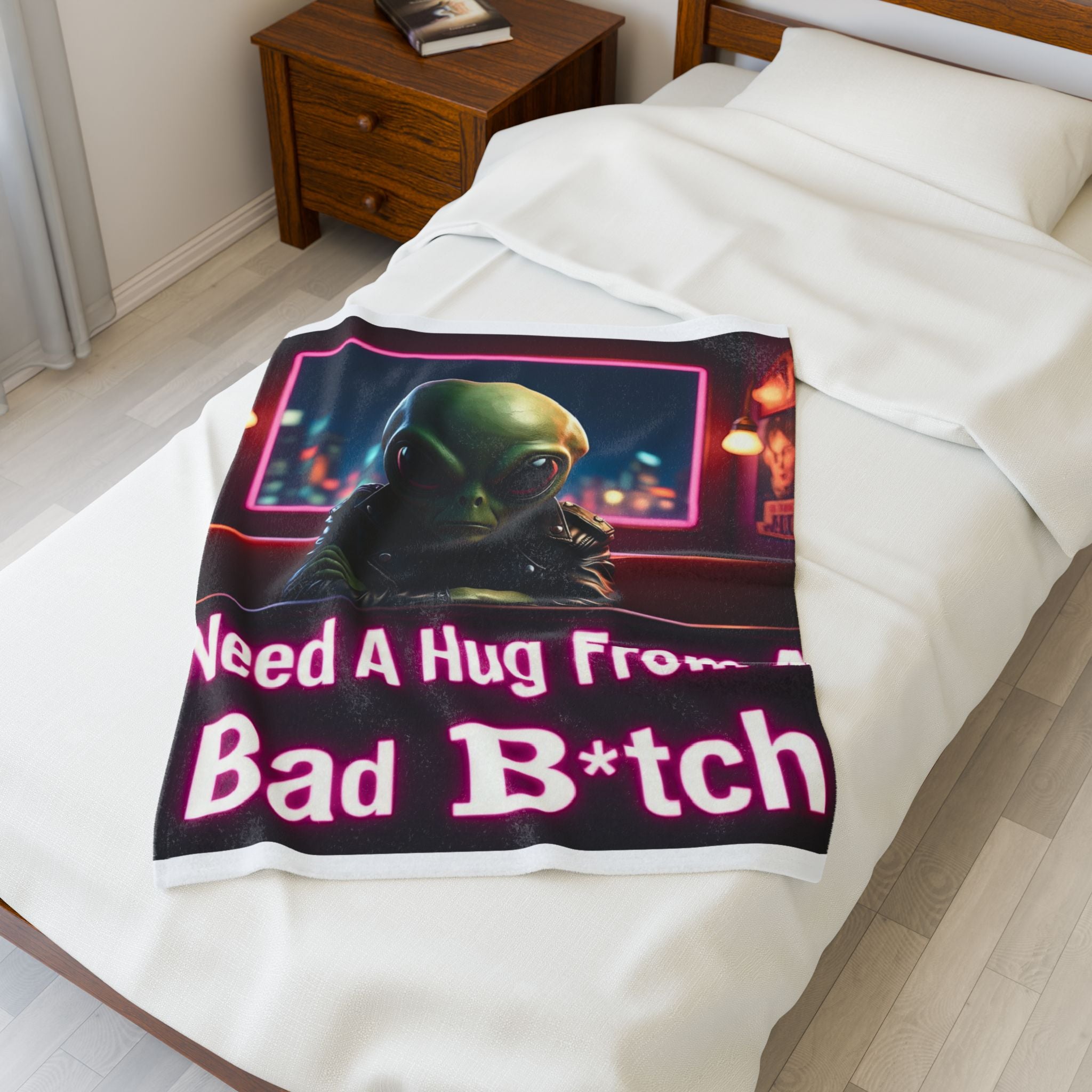 Alien-Themed Velveteen Plush Blanket, Cozy Home Decor, Gift for Gamers, Unique Alien Decor, Cozy Throw for Space Lovers