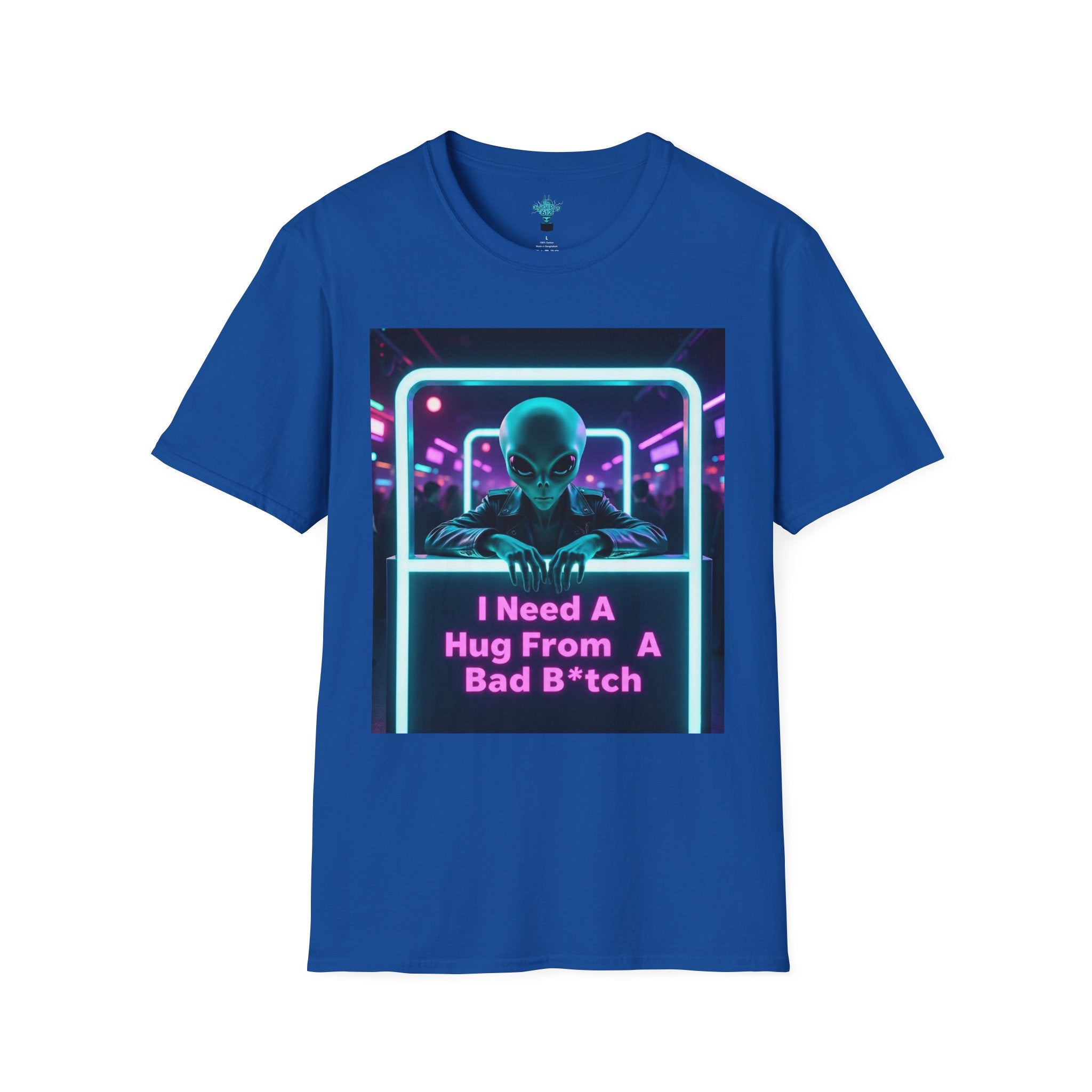 VYBZ Funny Alien Graphic T-Shirt, I Need A Hug From A Bad B*tch Tee, Unisex Casual Wear, Gift for Gamers, Science Fiction Fans, Birthday