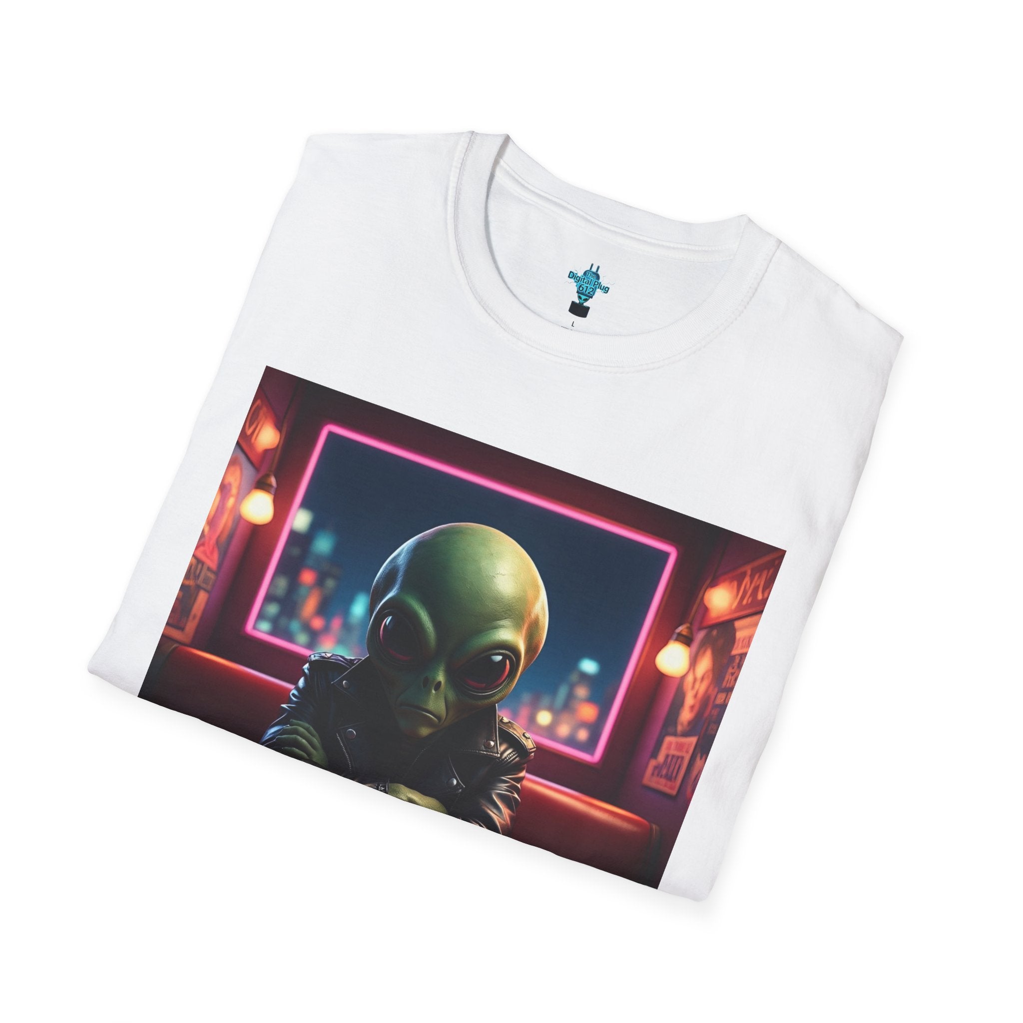 VYBZ "I Need a Hug From A Bad B*tch" T-Shirt, Funny Tee for Alien Lovers, Unisex Graphic Shirt, Gift for Friends, Casual Wear, Cool Humor Wear